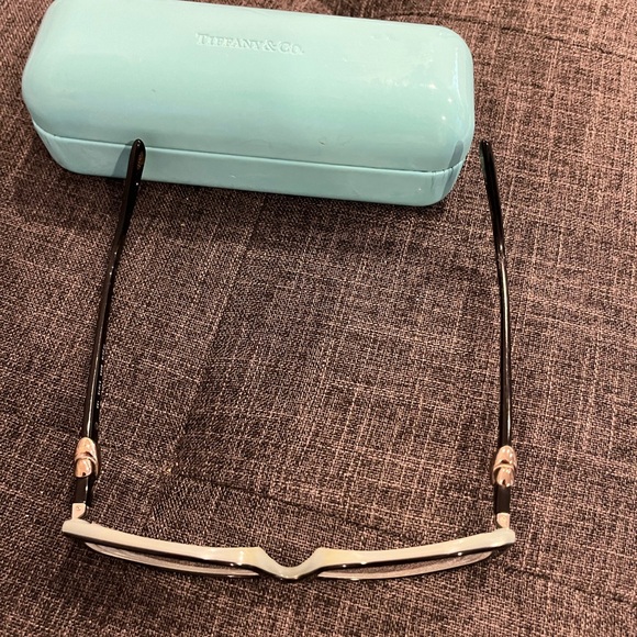 Tiffany & Co. Glasses with case. Made in Italy. - Picture 4 of 4